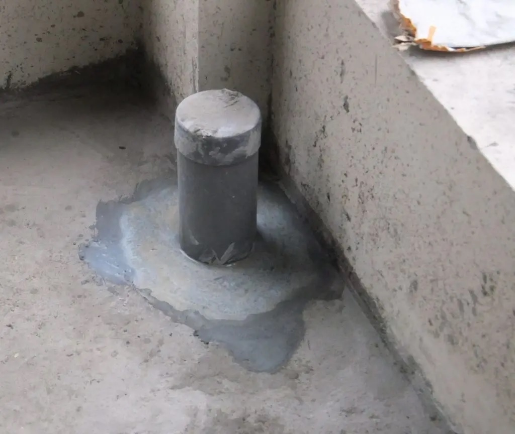 cổ ống xuyên sàn nhà vệ sinh bị hở hà nội