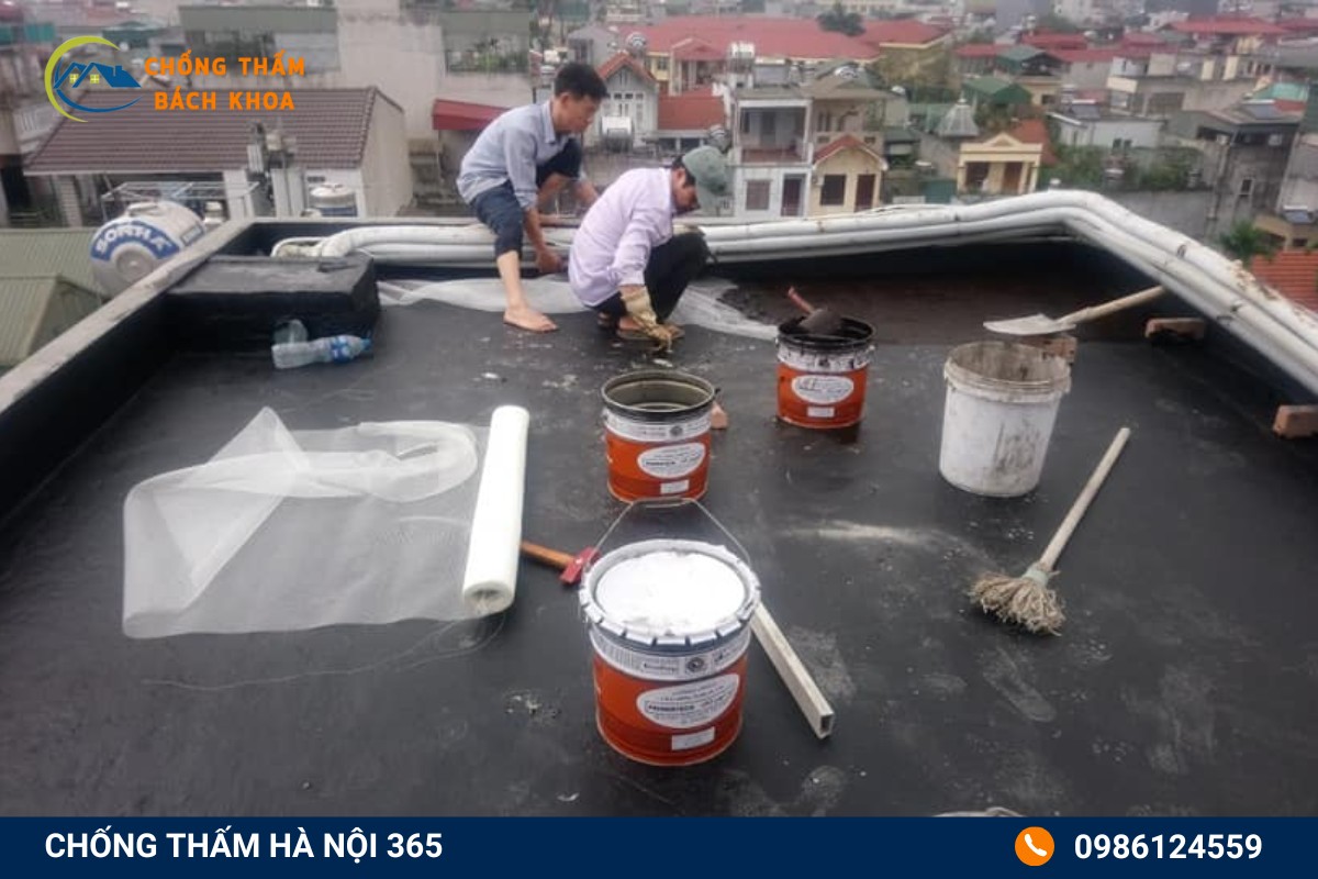 Kiểm tra thử nước sau thi công chống thấm sân thượng tại Hà Nội