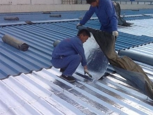 Cách chống thấm mái tôn